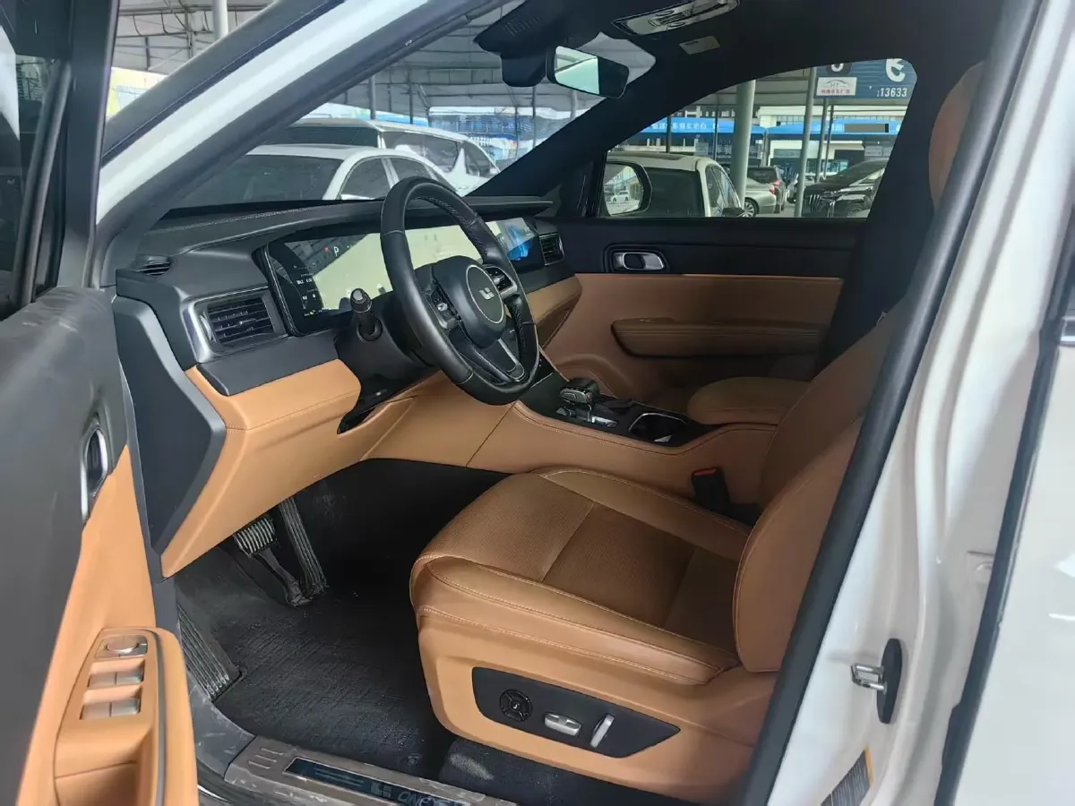 2021 Li ONE Range Extended 131HP REEV 40.5KWH,autocango,china used car exporter,china ev exporter,chinese used car exporter,chinese used ev exporter
