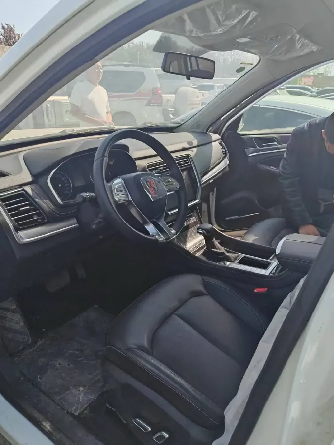 2019 Roewe RX8 2.0T 222HP L4 6AT,autocango,china used car exporter,china ev exporter,chinese used car exporter,chinese used ev exporter