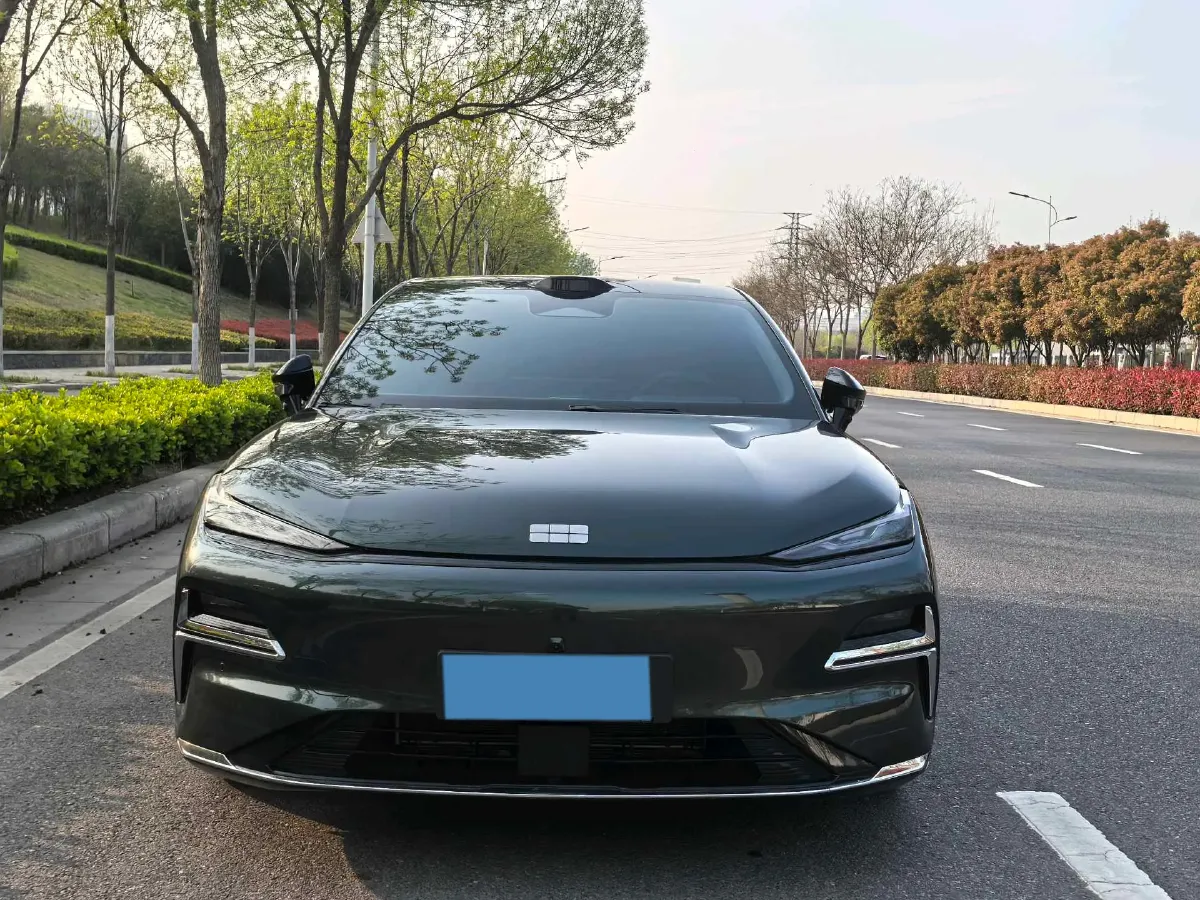 2025 Geely Galaxy Starshine 8 1.5T 163HP L4 3DHT PHEV 27.69KWH,autocango,china used car exporter,china ev exporter,chinese used car exporter,chinese used ev exporter