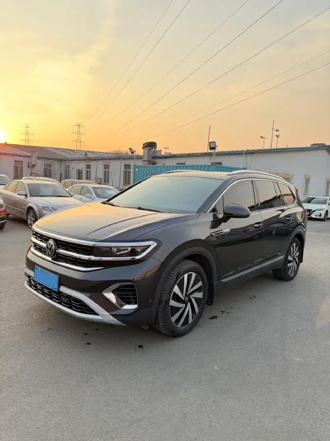 2021 Volkswagen Talagon 2.0T 220HP L4 7DCT,autocango,china used car exporter,china ev exporter,chinese used car exporter,chinese used ev exporter