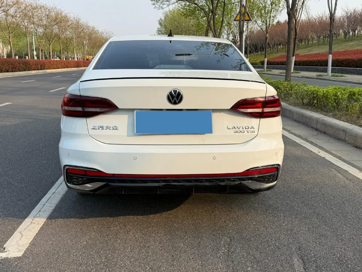 2023 Volkswagen Lavida 1.5T 160HP L4 7DCT,autocango,china used car exporter,china ev exporter,chinese used car exporter,chinese used ev exporter
