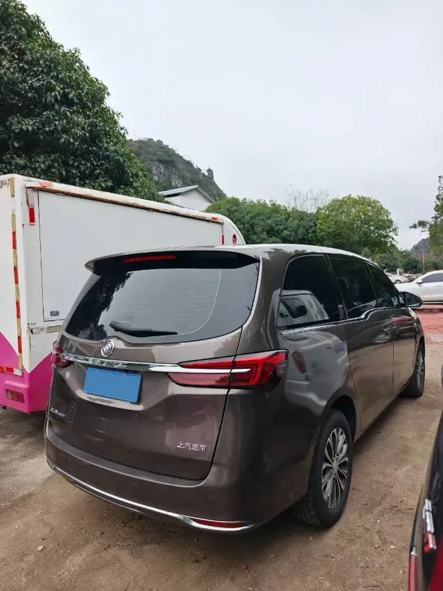 2022 Buick GL8 2.0T 237HP L4 9AT,autocango,china used car exporter,china ev exporter,chinese used car exporter,chinese used ev exporter