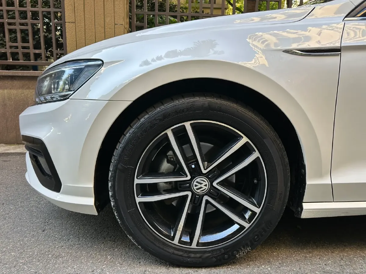 2019 Volkswagen Passat 1.4T 150HP L4 7DCT,autocango,china used car exporter,china ev exporter,chinese used car exporter,chinese used ev exporter