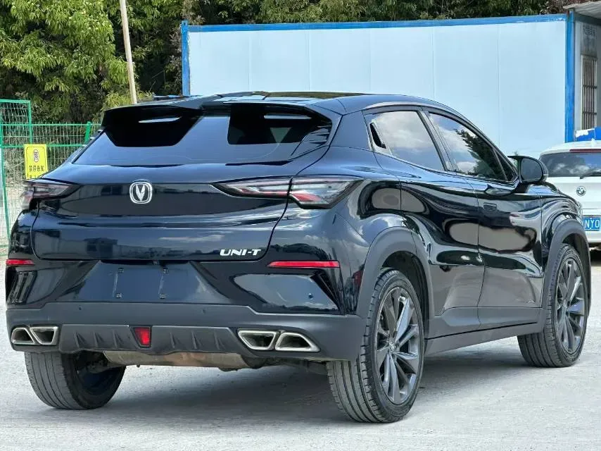 2021 ChangAn UNI-T 1.5T 180HP L4 7DCT,autocango,china used car exporter,china ev exporter,chinese used car exporter,chinese used ev exporter