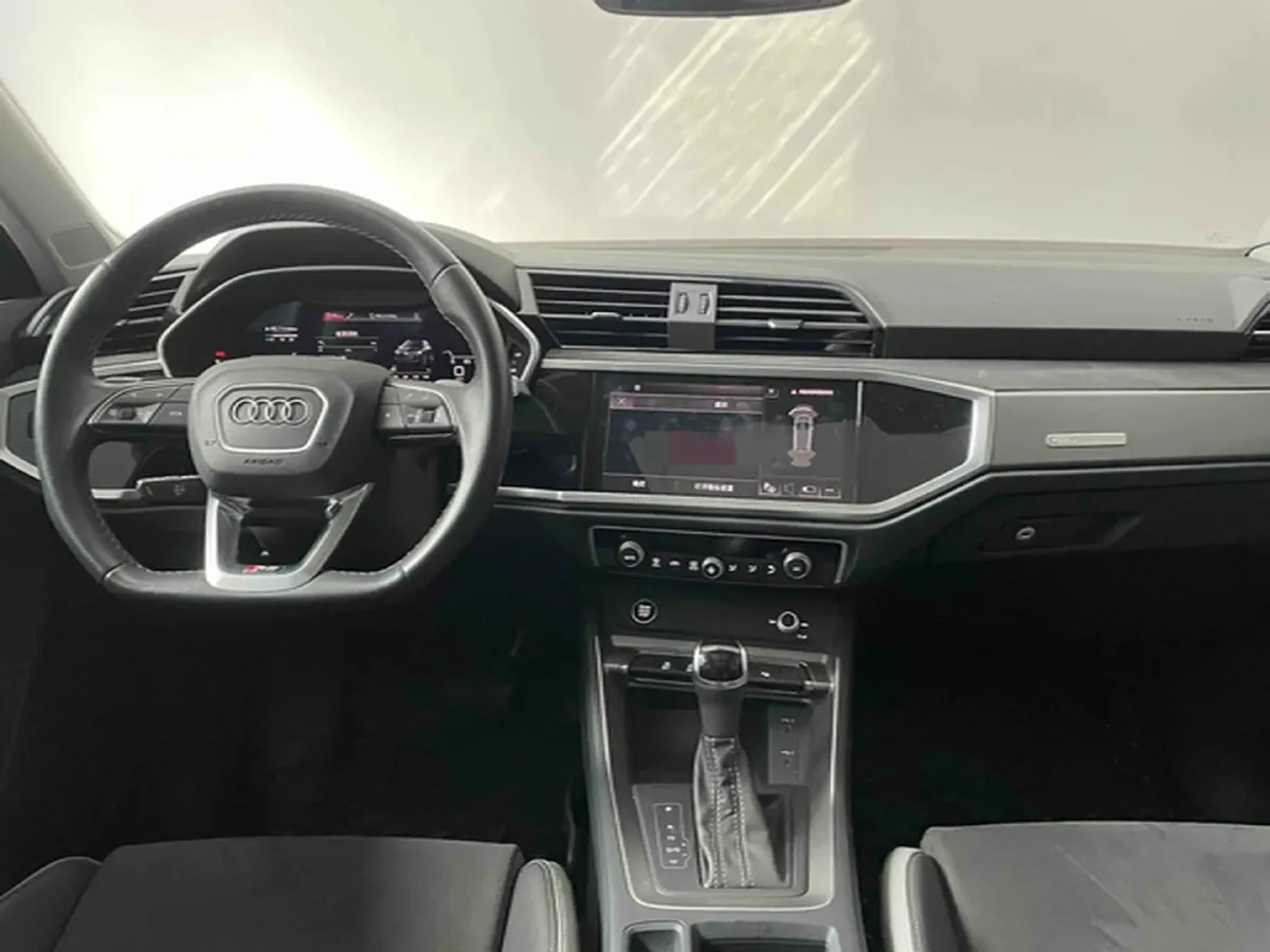 2022 Audi Q3 1.4T 150HP L4 7DCT,autocango,china used car exporter,china ev exporter,chinese used car exporter,chinese used ev exporter