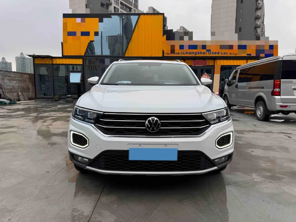 2022 Volkswagen T-Roc 1.4T 150HP L4 7DCT,autocango,china used car exporter,china ev exporter,chinese used car exporter,chinese used ev exporter