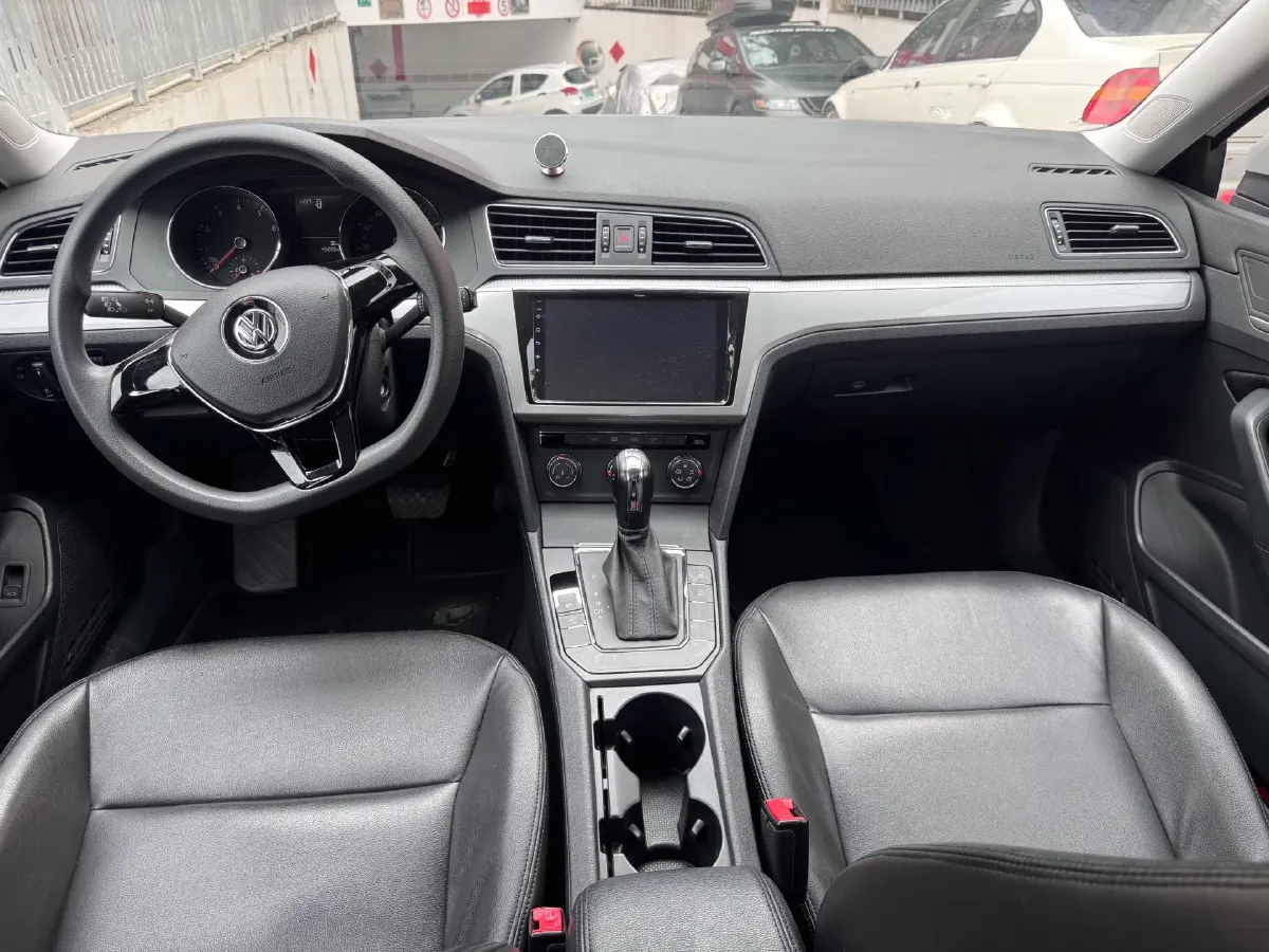 2018 Volkswagen Lamando 1.4T 131HP L4 7DCT,autocango,china used car exporter,china ev exporter,chinese used car exporter,chinese used ev exporter