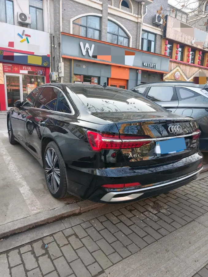 2024 Audi A6L 2.0T 245HP L4 7DCT,autocango,china used car exporter,china ev exporter,chinese used car exporter,chinese used ev exporter