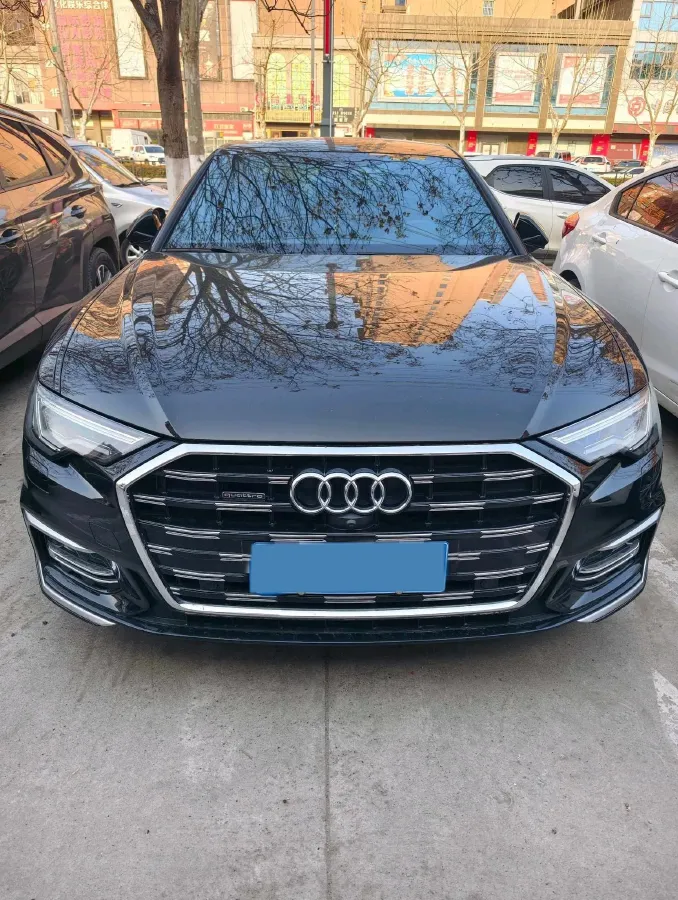 2024 Audi A6L 2.0T 245HP L4 7DCT,autocango,china used car exporter,china ev exporter,chinese used car exporter,chinese used ev exporter