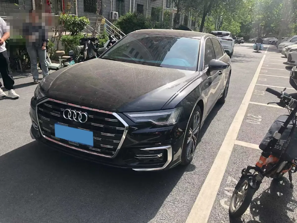 2025 Audi A6L 2.0T 245HP L4 7DCT,autocango,china used car exporter,china ev exporter,chinese used car exporter,chinese used ev exporter