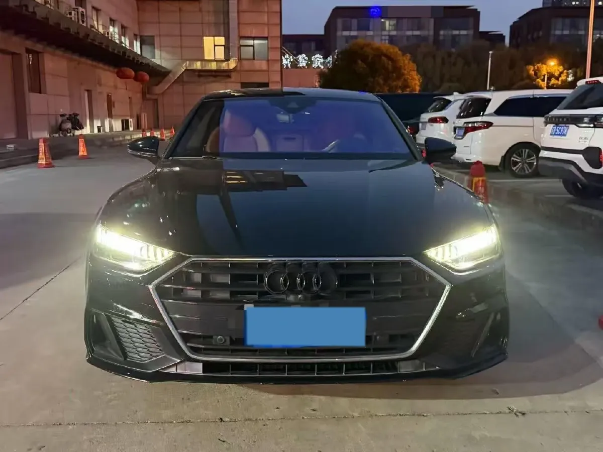 2020 Audi A7 2.0T 245HP L4 7DCT,autocango,china used car exporter,china ev exporter,chinese used car exporter,chinese used ev exporter