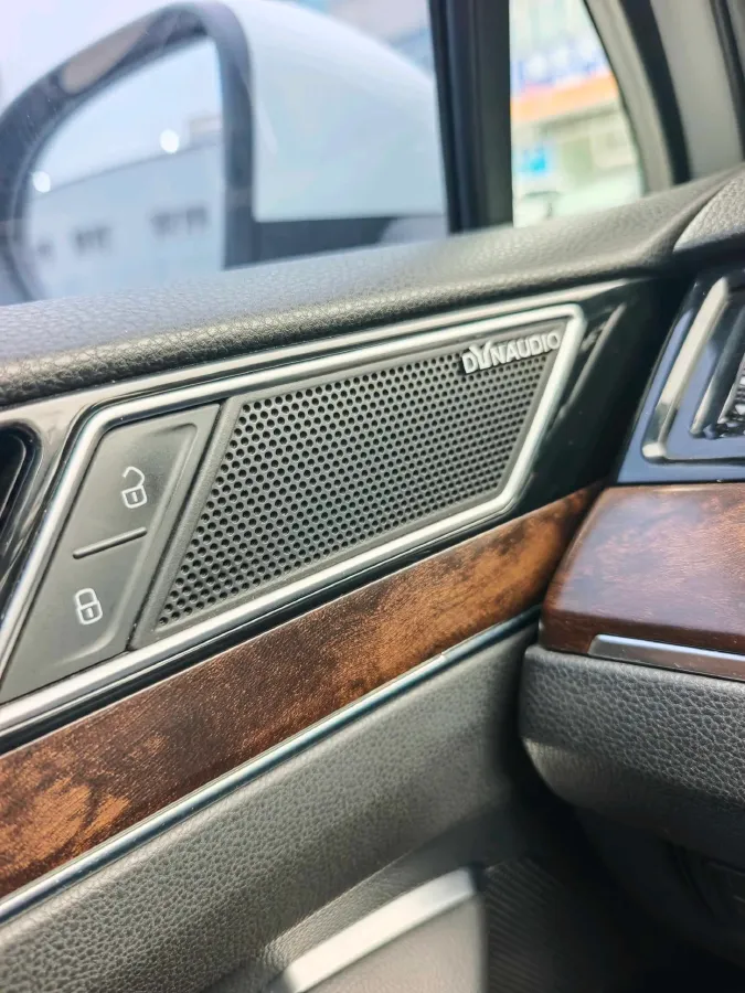 2017 Volkswagen Magotan 1.8T 180HP L4 7DCT,autocango,china used car exporter,china ev exporter,chinese used car exporter,chinese used ev exporter