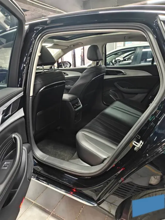 2025 HongQi H5 1.5T 150HP L4 1DHT PHEV,autocango,china used car exporter,china ev exporter,chinese used car exporter,chinese used ev exporter