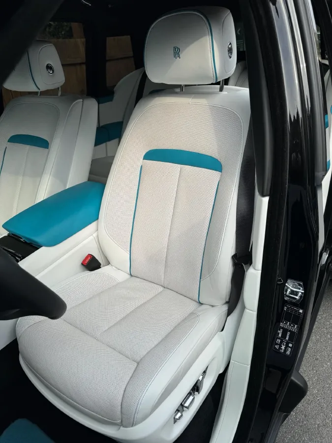 2018 Rolls-Royce Cullinan 6.7T 571HP V12 8AT,autocango,china used car exporter,china ev exporter,chinese used car exporter,chinese used ev exporter