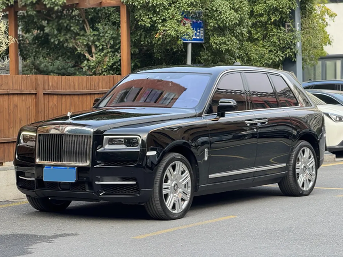 2018 Rolls-Royce Cullinan 6.7T 571HP V12 8AT,autocango,china used car exporter,china ev exporter,chinese used car exporter,chinese used ev exporter
