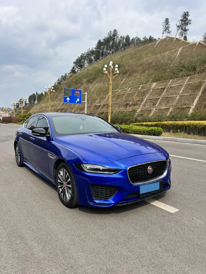 2020 Jaguar XEL 2.0T 200HP L4 8AT,autocango,china used car exporter,china ev exporter,chinese used car exporter,chinese used ev exporter