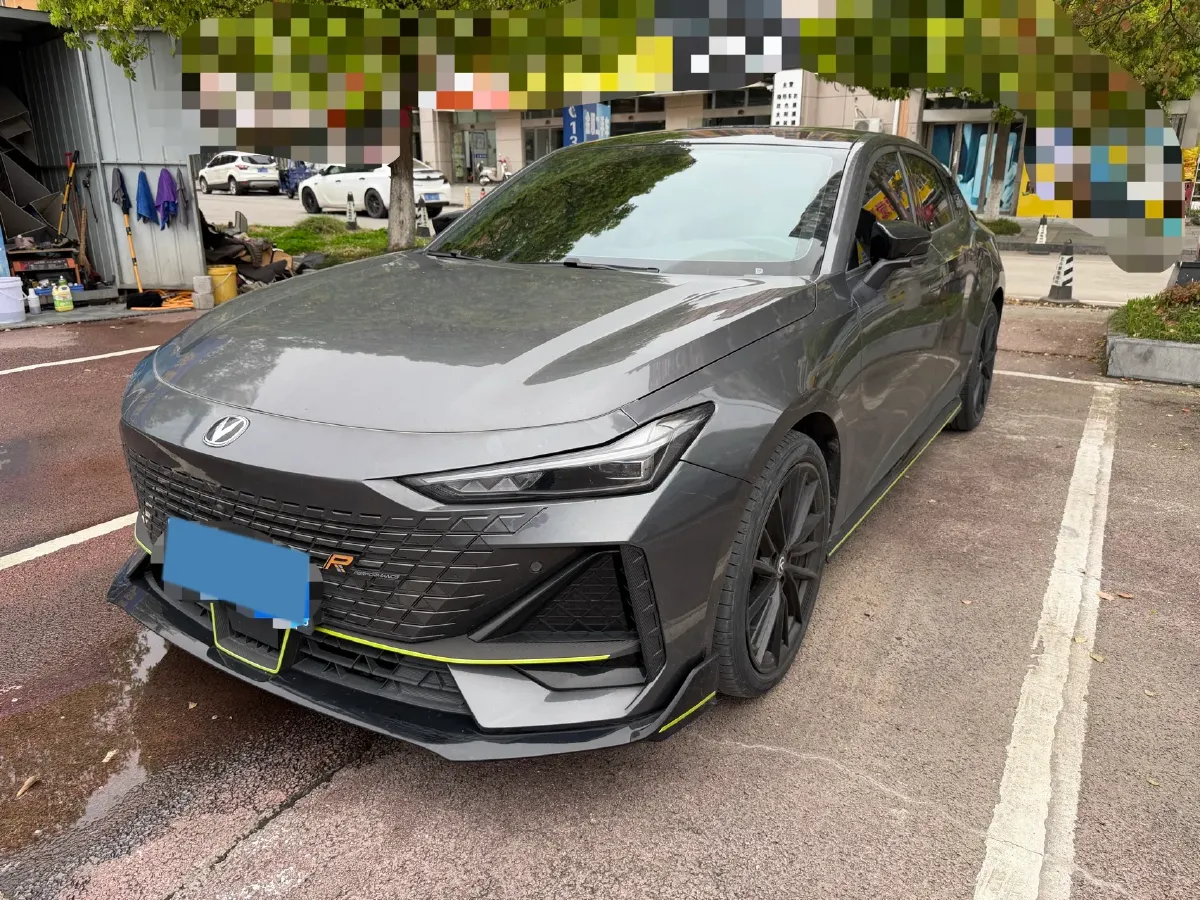 2022 ChangAn UNI-V 1.5T 188HP L4 7DCT,autocango,china used car exporter,china ev exporter,chinese used car exporter,chinese used ev exporter