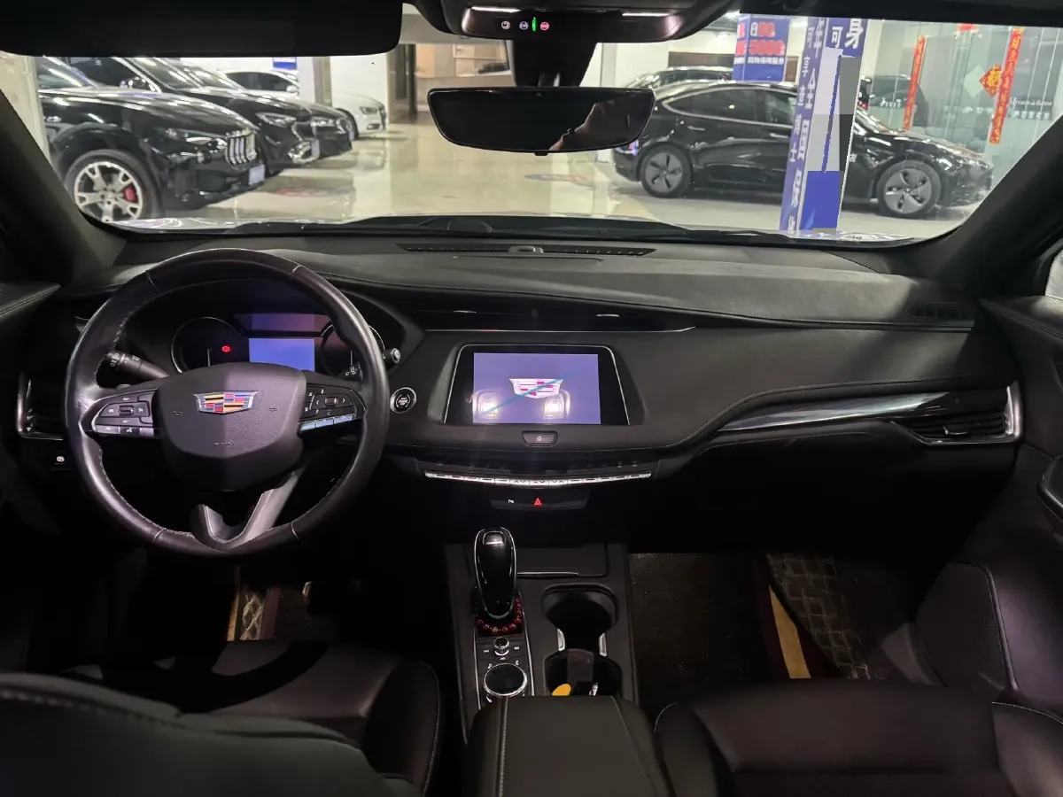 2020 Cadillac XT4 2.0T 241HP L4 9AT,autocango,china used car exporter,china ev exporter,chinese used car exporter,chinese used ev exporter