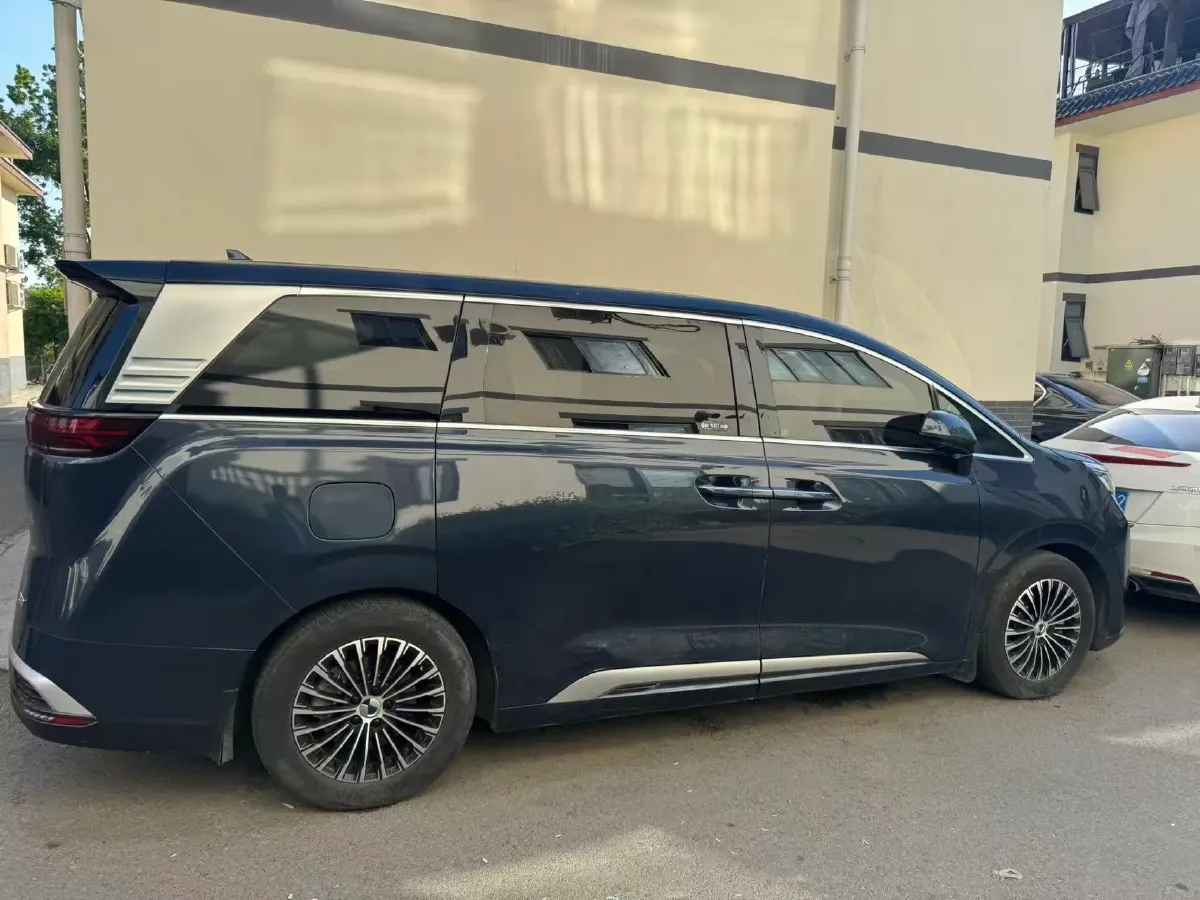 2022 HongQi HS7 3.0T 337HP V6 8AT,autocango,china used car exporter,china ev exporter,chinese used car exporter,chinese used ev exporter