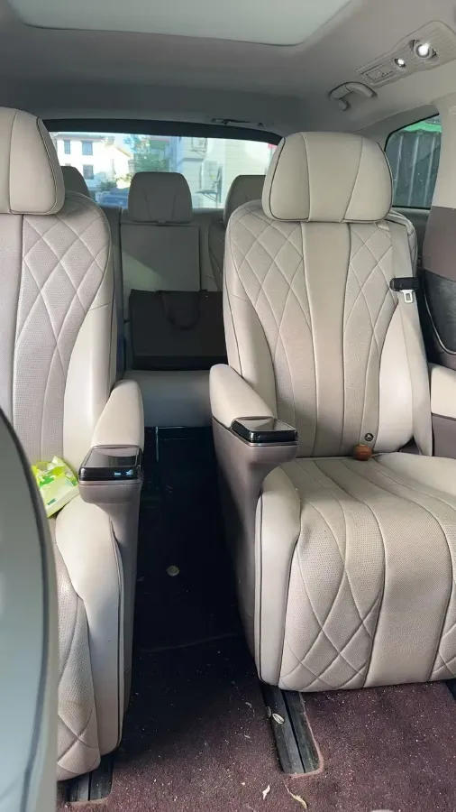 2022 HongQi HS7 3.0T 337HP V6 8AT,autocango,china used car exporter,china ev exporter,chinese used car exporter,chinese used ev exporter