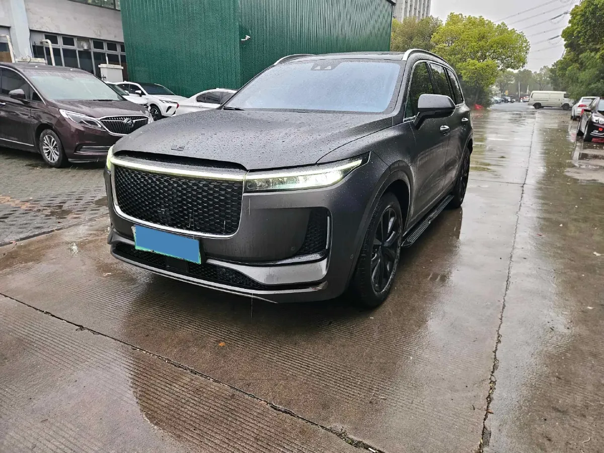 2020 Li ONE Range Extended 131HP REEV 40.5KWH,autocango,china used car exporter,china ev exporter,chinese used car exporter,chinese used ev exporter
