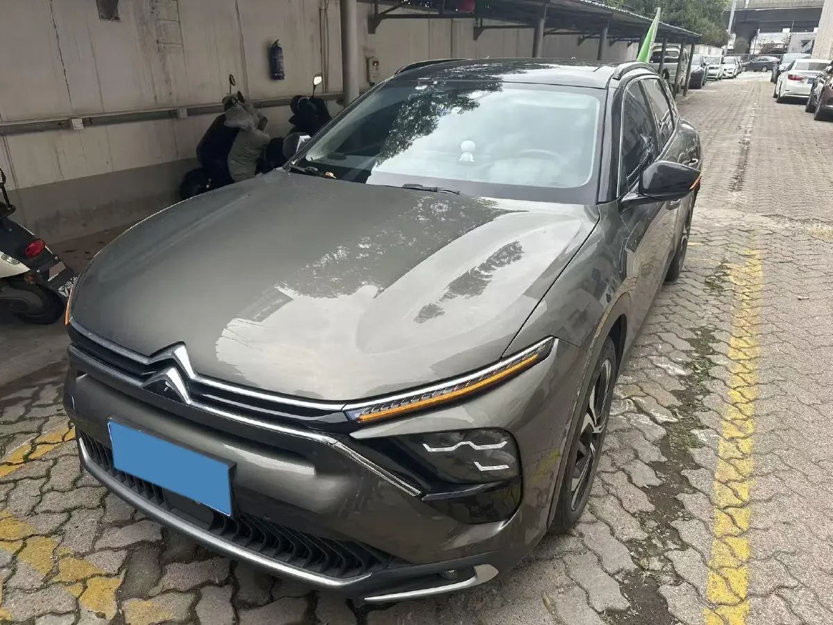 2021 Citroen C5 X 1.6T 175HP L4 8AT,autocango,china used car exporter,china ev exporter,chinese used car exporter,chinese used ev exporter