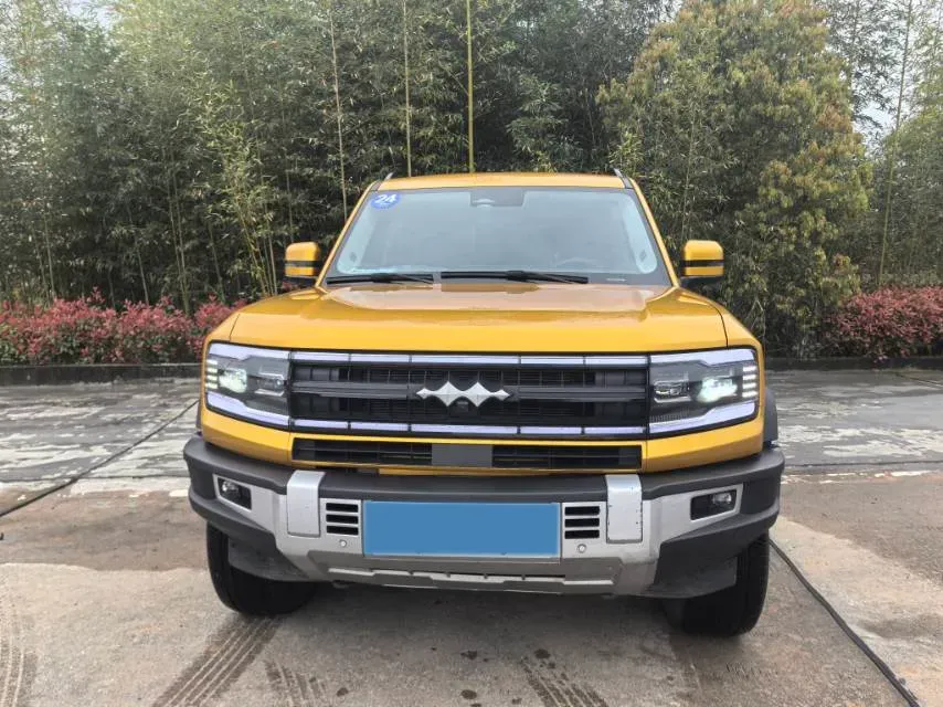2023 FangChengBao Bao 5 1.5T 194HP L4 E-CVT PHEV 31.8KWH,autocango,china used car exporter,china ev exporter,chinese used car exporter,chinese used ev exporter