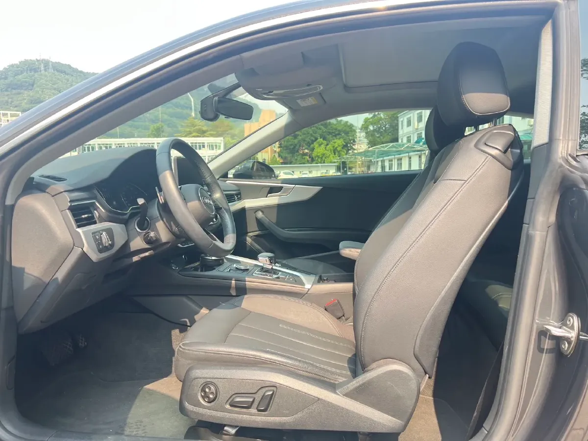 2020 Audi A5 2.0T 190HP L4 7DCT,autocango,china used car exporter,china ev exporter,chinese used car exporter,chinese used ev exporter