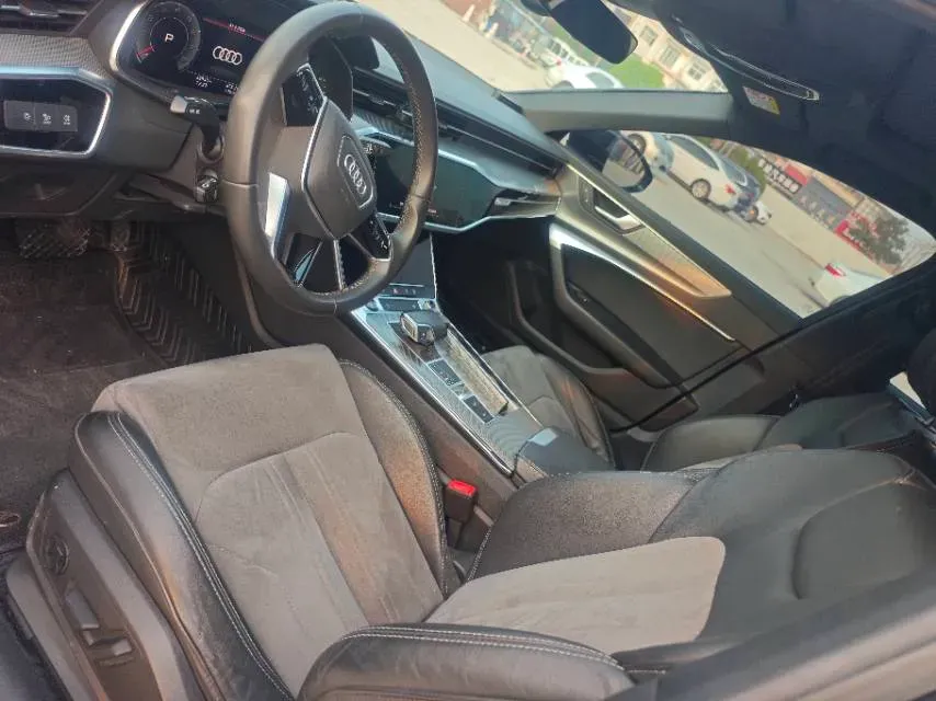 2021 Audi A6L 2.0T 224HP L4 7DCT,autocango,china used car exporter,china ev exporter,chinese used car exporter,chinese used ev exporter