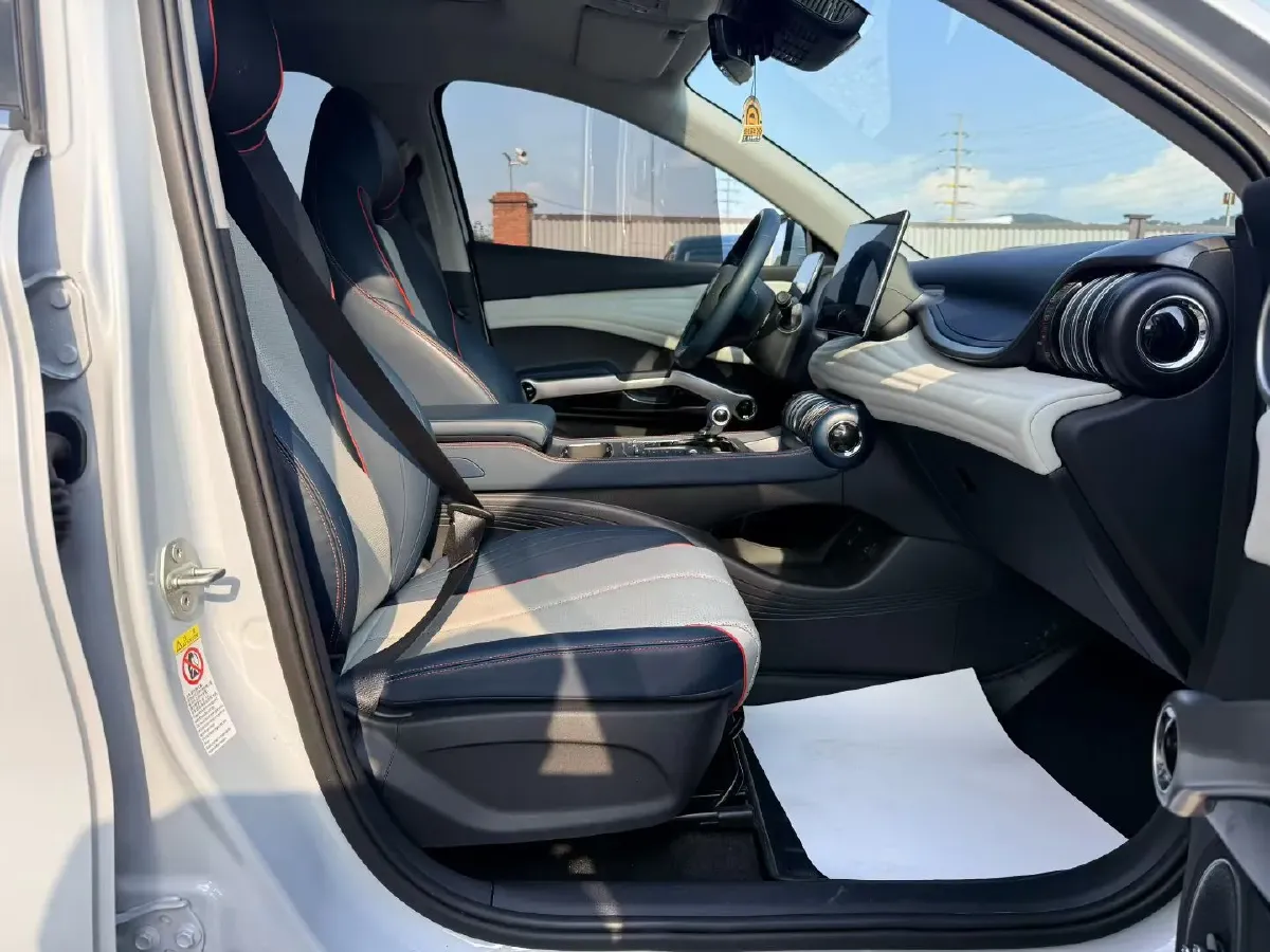 2022 Foton Grand General G7 2.0T 238HP L4 8AT,autocango,china used car exporter,china ev exporter,chinese used car exporter,chinese used ev exporter