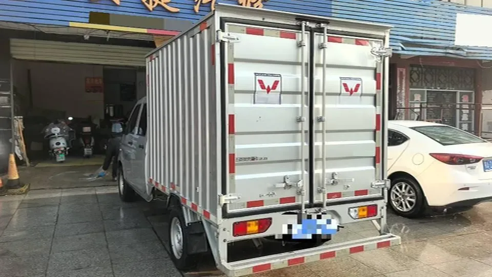 2023 WuLing RongGuang New Truck 2.0L 136HP L4 5MT,autocango,china used car exporter,china ev exporter,chinese used car exporter,chinese used ev exporter