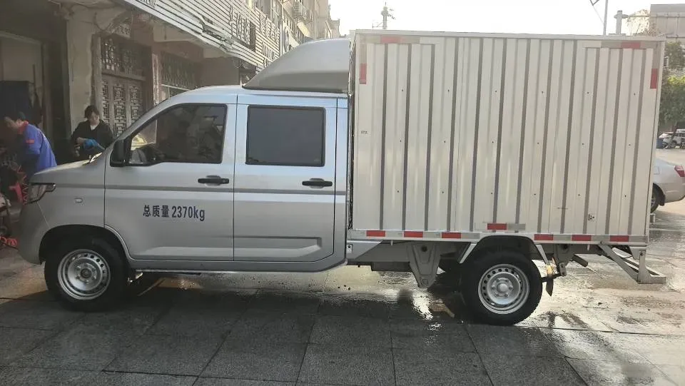 2023 WuLing RongGuang New Truck 2.0L 136HP L4 5MT,autocango,china used car exporter,china ev exporter,chinese used car exporter,chinese used ev exporter
