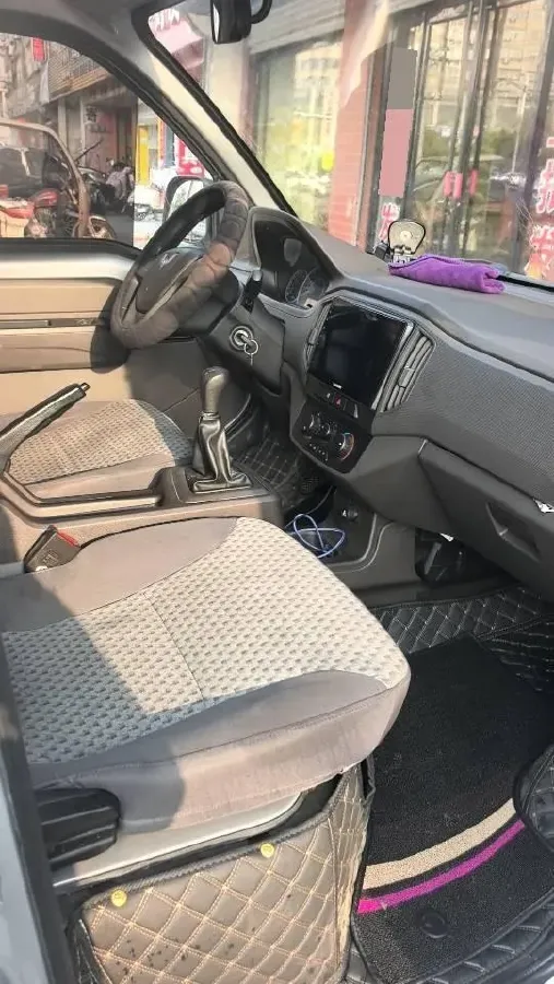 2023 WuLing RongGuang New Truck 2.0L 136HP L4 5MT,autocango,china used car exporter,china ev exporter,chinese used car exporter,chinese used ev exporter