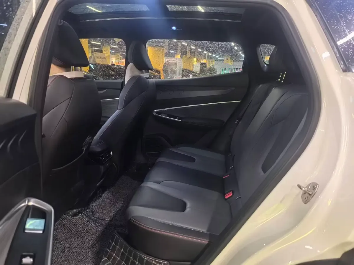 2023 Geely Azkarra 1.5T 181HP L4 7DCT,autocango,china used car exporter,china ev exporter,chinese used car exporter,chinese used ev exporter