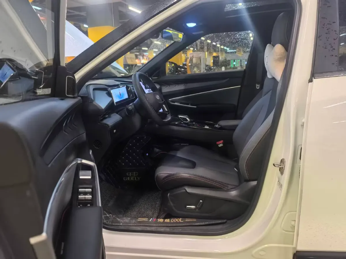 2023 Geely Azkarra 1.5T 181HP L4 7DCT,autocango,china used car exporter,china ev exporter,chinese used car exporter,chinese used ev exporter