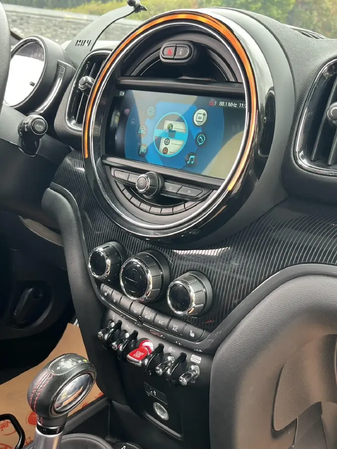 2018 MINI JCW COUNTRYMAN 2.0T 231HP L4 8AT,autocango,china used car exporter,china ev exporter,chinese used car exporter,chinese used ev exporter