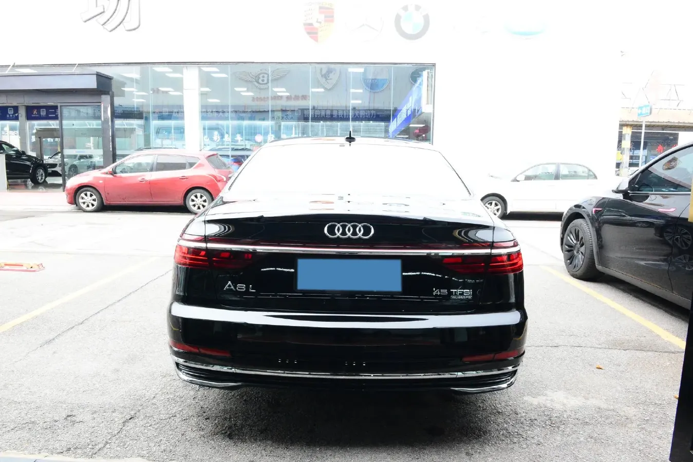 2023 Audi A8 2.0T 265HP L4 8AT,autocango,china used car exporter,china ev exporter,chinese used car exporter,chinese used ev exporter