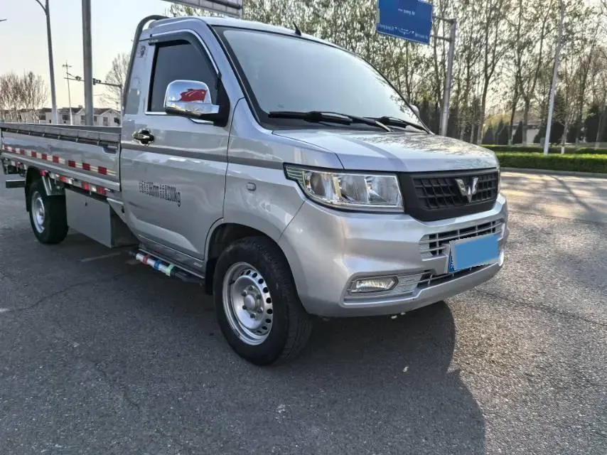 2023 WuLing RongGuang New Truck 1.5L 102HP L4 5MT,autocango,china used car exporter,china ev exporter,chinese used car exporter,chinese used ev exporter