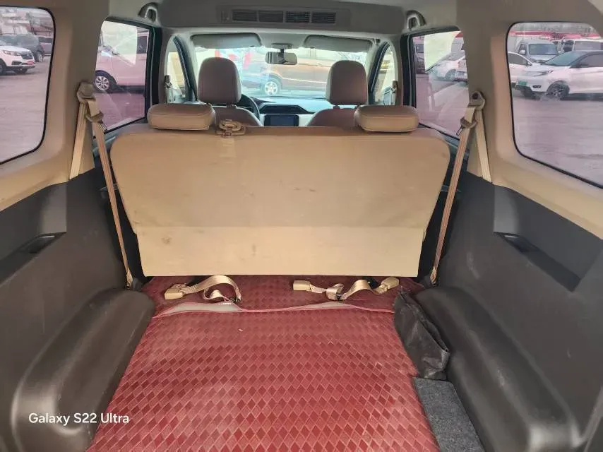 2021 Yema SiPaiKa 1.5L 109HP L4 5MT,autocango,china used car exporter,china ev exporter,chinese used car exporter,chinese used ev exporter