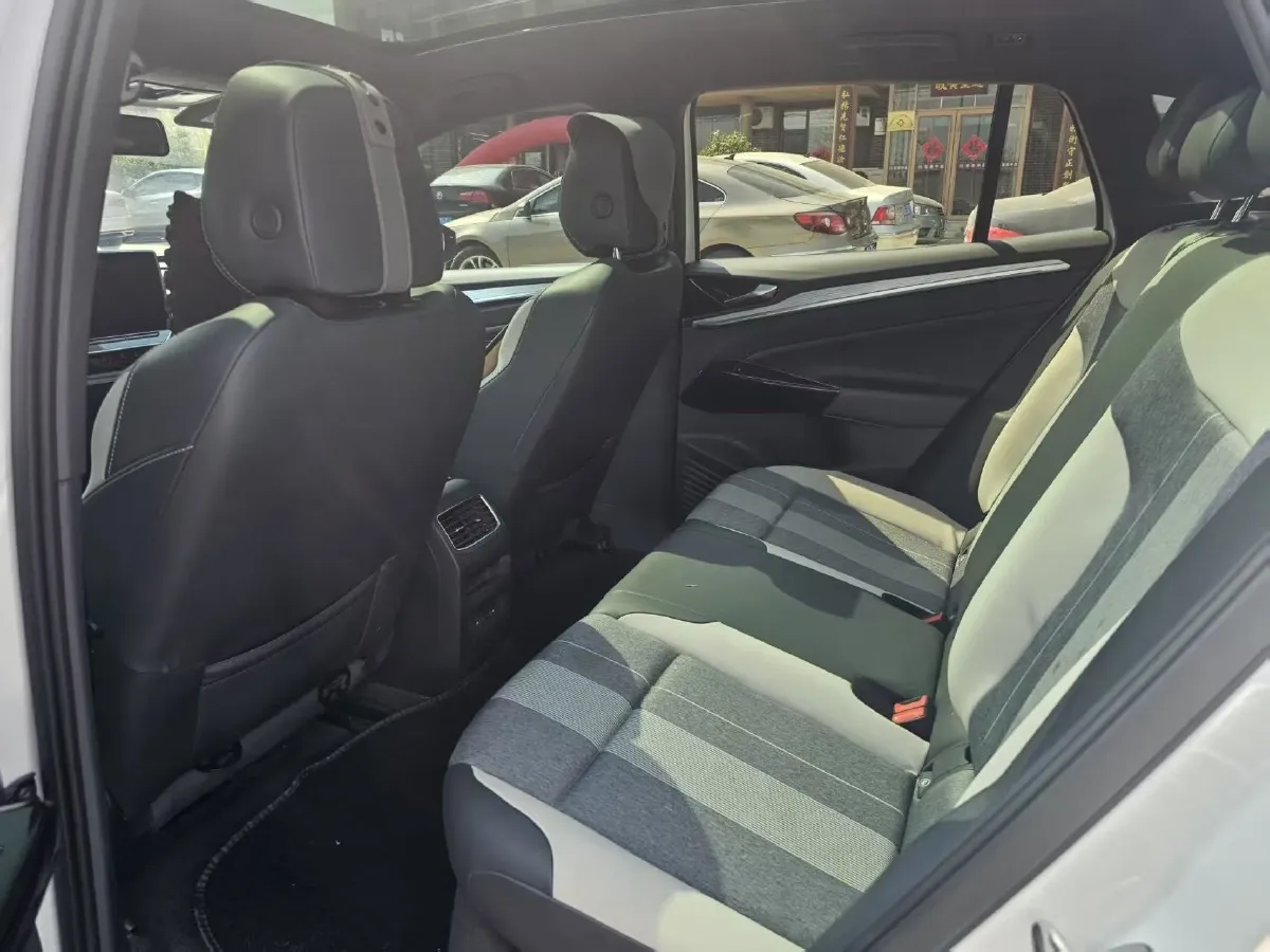 2022 Volkswagen ID.4 Crozz BEV 84.8KWH,autocango,china used car exporter,china ev exporter,chinese used car exporter,chinese used ev exporter