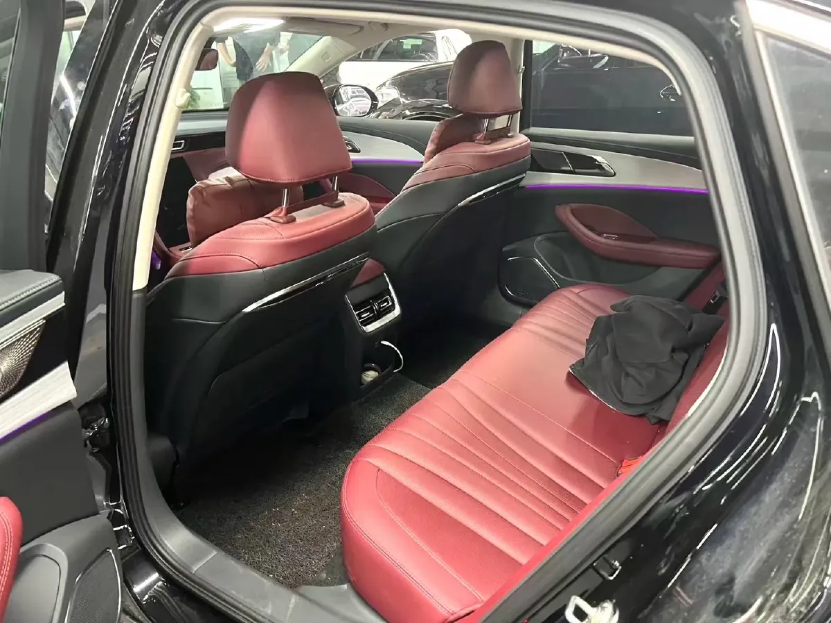 2025 HongQi H5 1.5T 169HP L4 1DHT Hybrid,autocango,china used car exporter,china ev exporter,chinese used car exporter,chinese used ev exporter