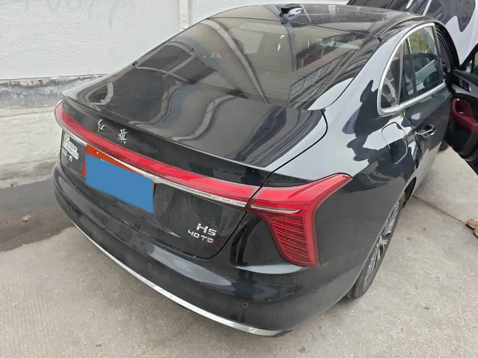 2025 HongQi H5 1.5T 169HP L4 1DHT Hybrid,autocango,china used car exporter,china ev exporter,chinese used car exporter,chinese used ev exporter