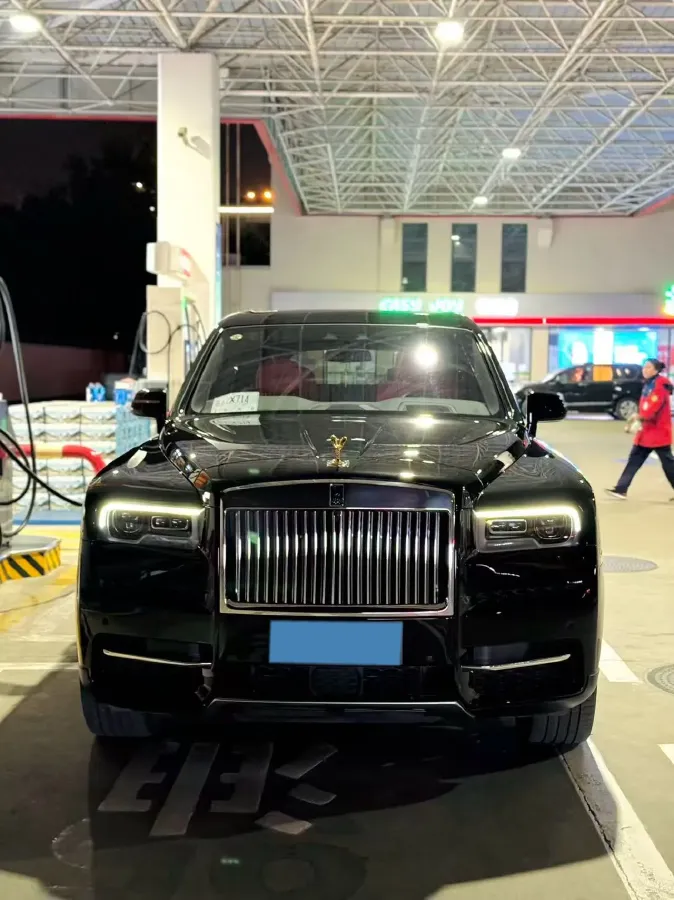 2018 Rolls-Royce Cullinan 6.7T 571HP V12 8AT,autocango,china used car exporter,china ev exporter,chinese used car exporter,chinese used ev exporter