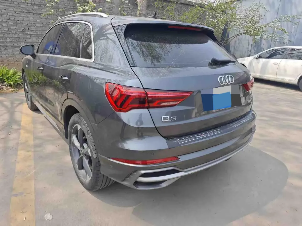 2022 Audi Q3 1.4T 150HP L4 7DCT,autocango,china used car exporter,china ev exporter,chinese used car exporter,chinese used ev exporter