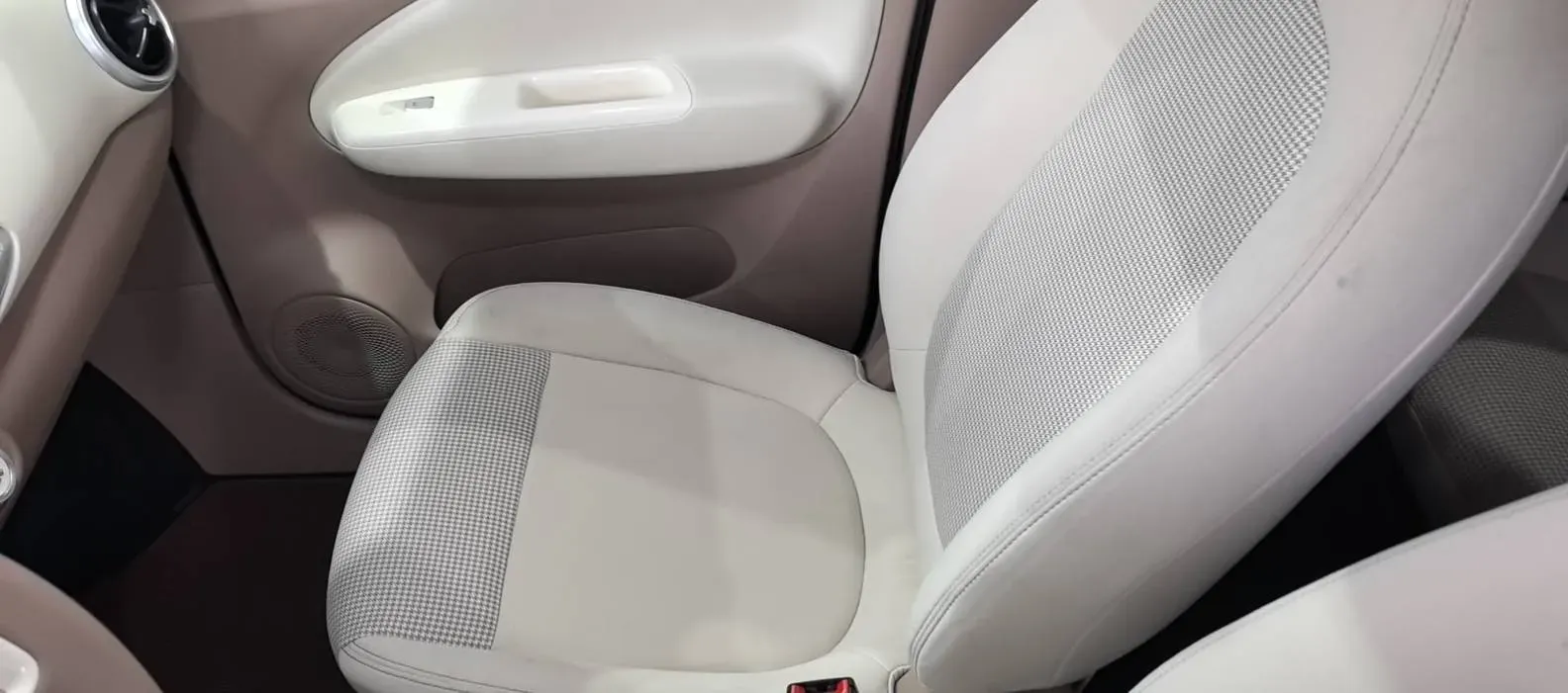 2025 WuLing HongGuang MINI EV BEV 16.2KWH,autocango,china used car exporter,china ev exporter,chinese used car exporter,chinese used ev exporter