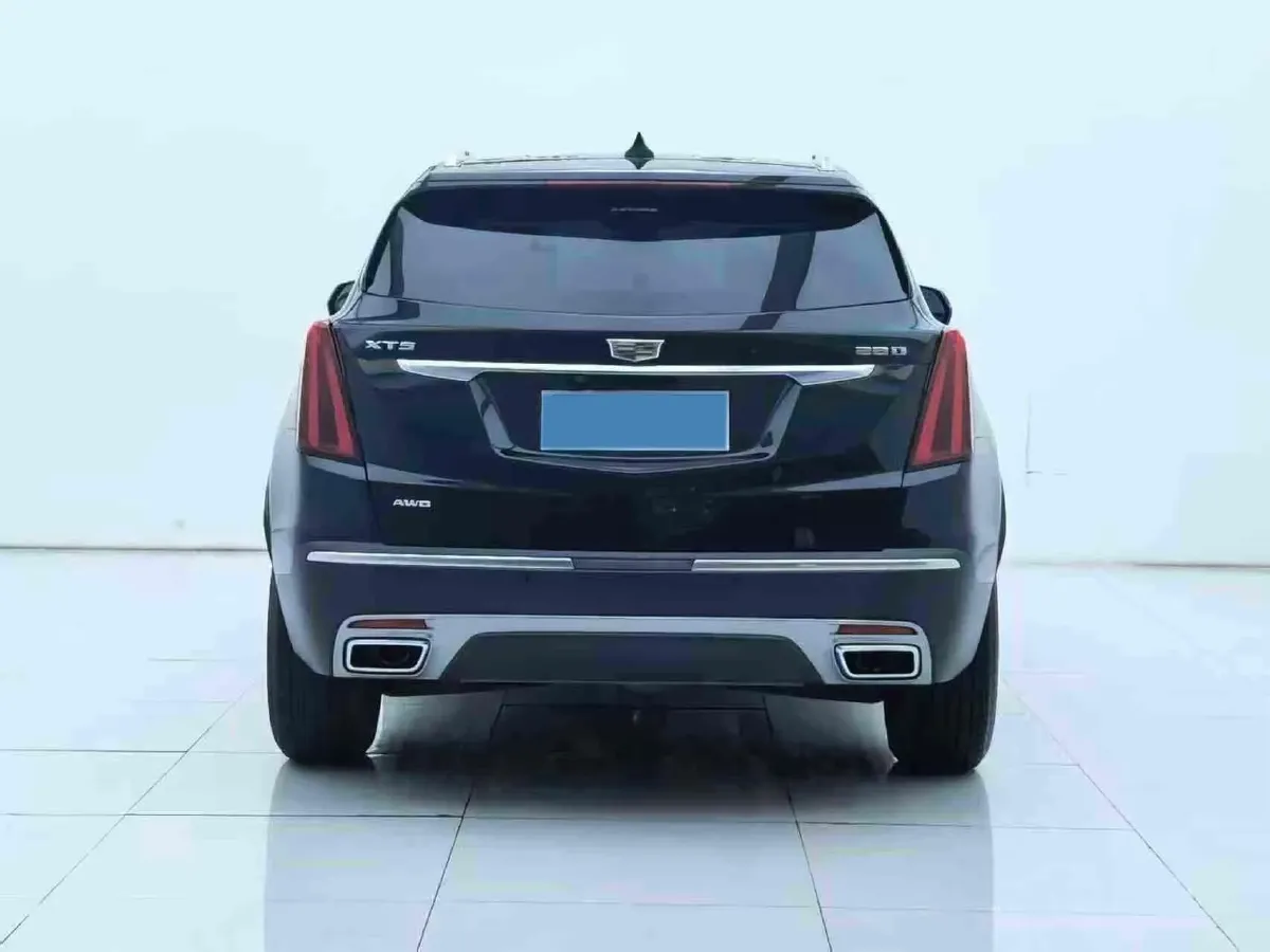 2022 Cadillac XT5 2.0T 237HP L4 9AT,autocango,china used car exporter,china ev exporter,chinese used car exporter,chinese used ev exporter