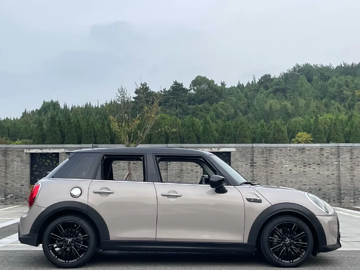 2022 MINI MINI 2.0T 192HP L4 7DCT,autocango,china used car exporter,china ev exporter,chinese used car exporter,chinese used ev exporter