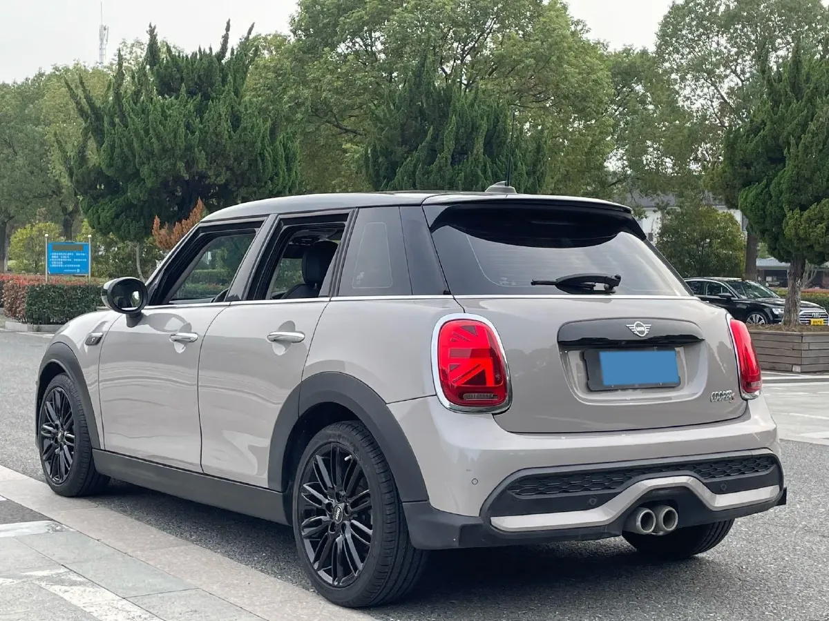 2022 MINI MINI 2.0T 192HP L4 7DCT,autocango,china used car exporter,china ev exporter,chinese used car exporter,chinese used ev exporter