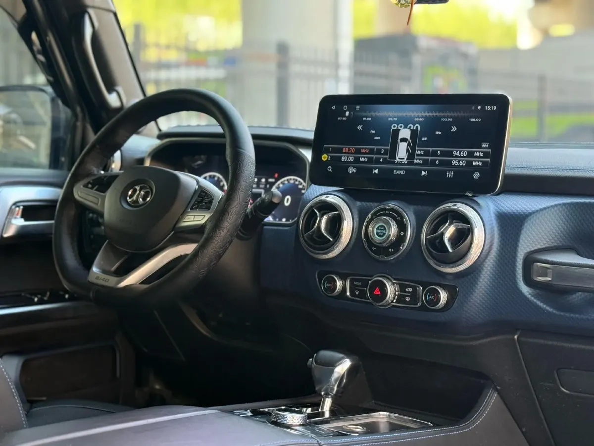 2019 Beijing BJ40 2.0T 218HP L4 6AT,autocango,china used car exporter,china ev exporter,chinese used car exporter,chinese used ev exporter