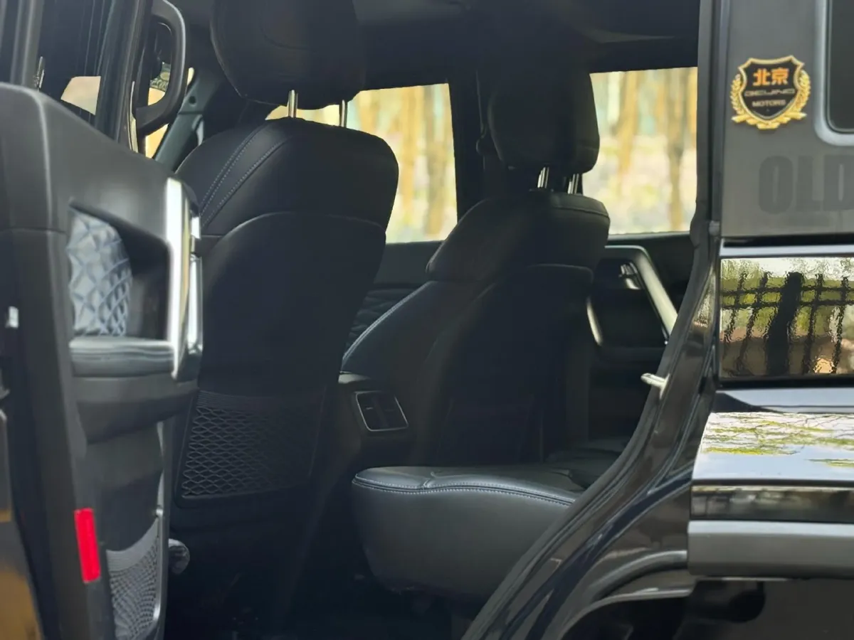 2019 Beijing BJ40 2.0T 218HP L4 6AT,autocango,china used car exporter,china ev exporter,chinese used car exporter,chinese used ev exporter